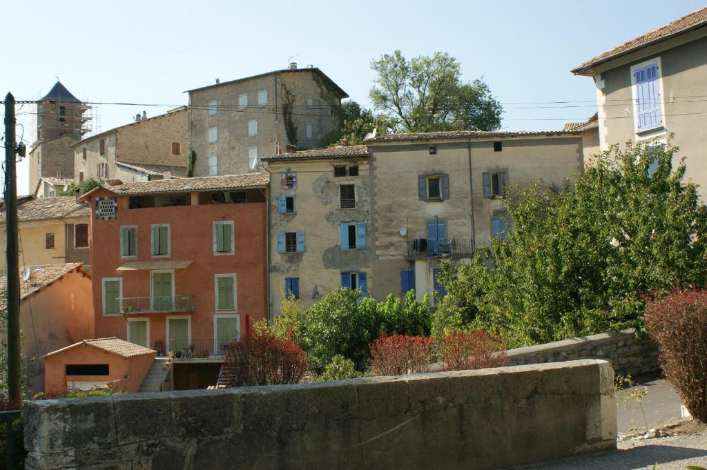 Moulin De La Roque Hotell Althen-des-Paluds Rum bild