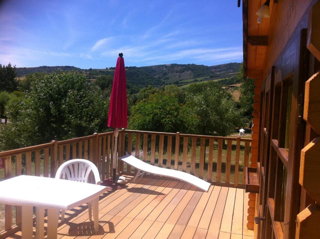 Moulin De La Roque Hotell Althen-des-Paluds Rum bild